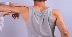 Omuz Çıkığı Belirtileri Omuz Çıkığı Belirtileri